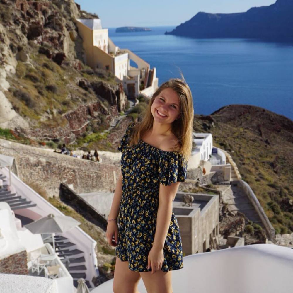 Meet your Posher, Makayla